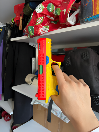 Brick Blaster™ A toy Customizable Brick pistol